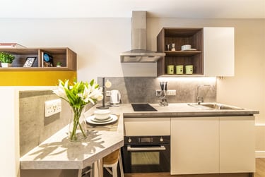 1 bed studio, Calton Road, Holyrood, Edinburgh, EH88DP - Image 6